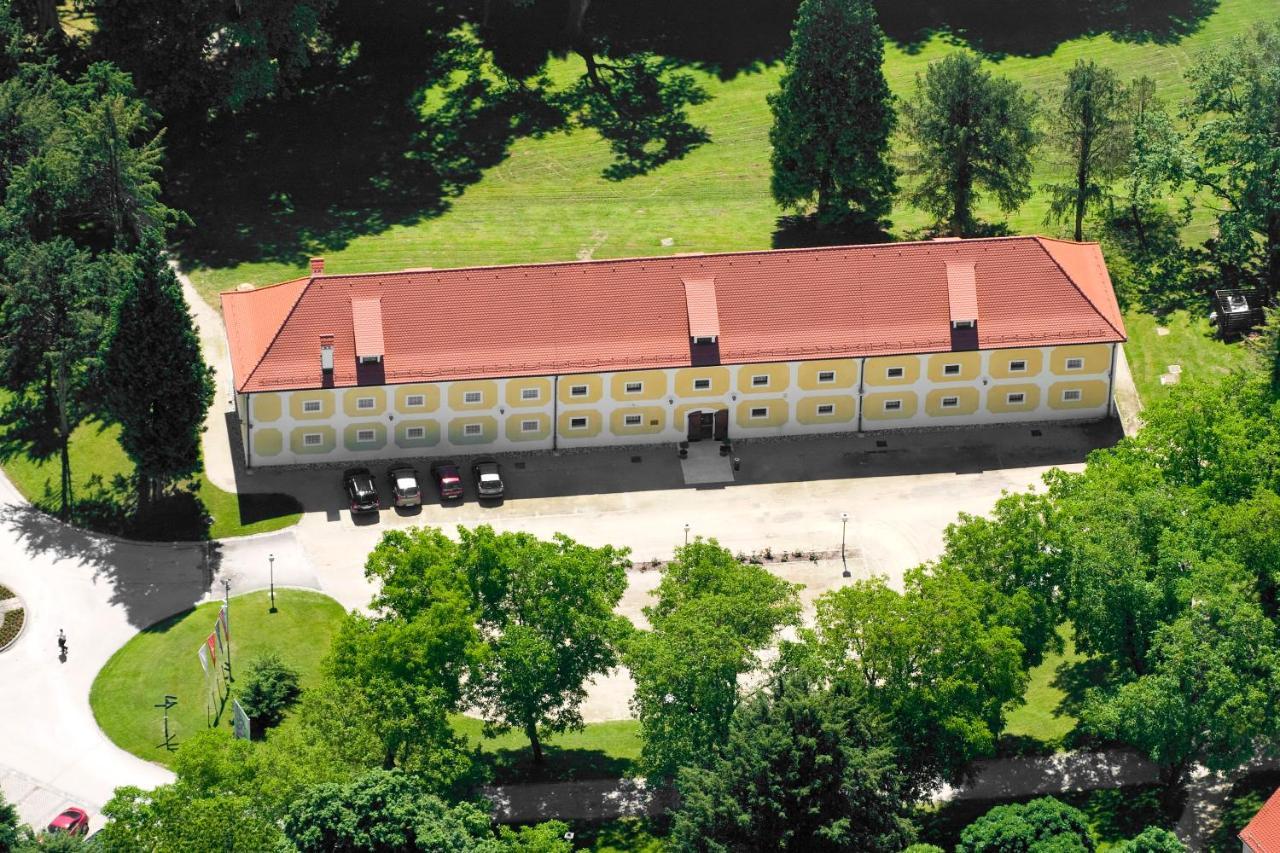 Obrezje Mokrice Castle Estate酒店 外观 照片